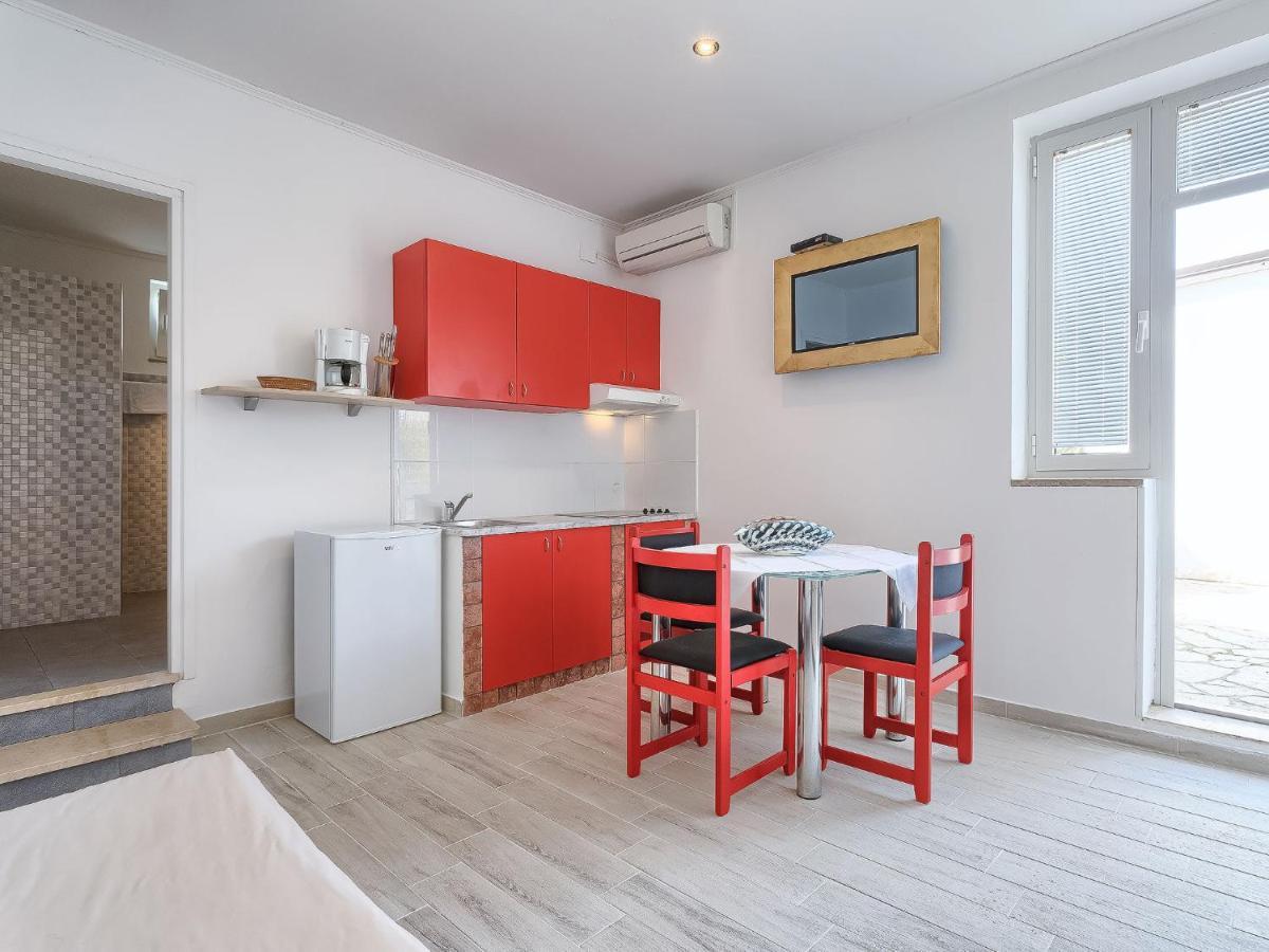 Apartment Nika-5 By Interhome أوماغ المظهر الخارجي الصورة